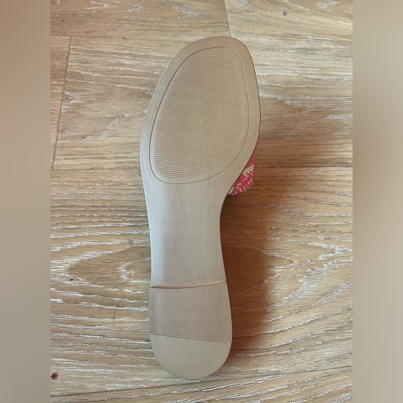 Sandals - Picture 5 of 5